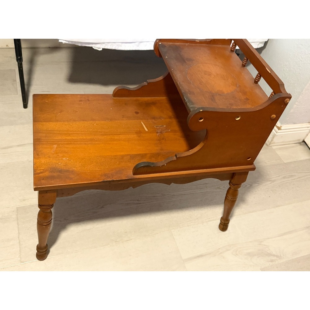 Ethan Allen Baumritter Heirloom Collection Telephone Step End Table Model 1531